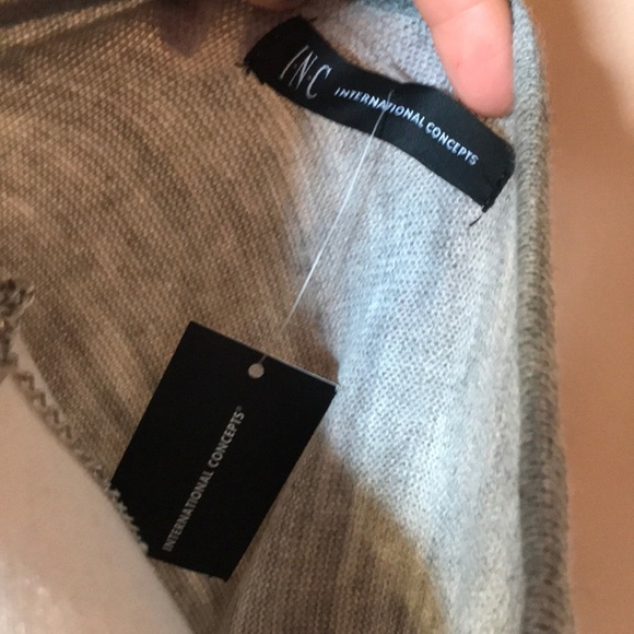 Gray Fringe shall - Picture 3 of 3